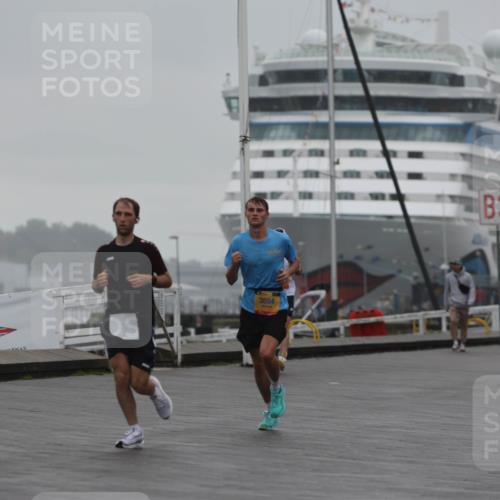 13.09.2026 - Kiel Lauf Andreas Tolksdorf http://msf.ph/oto/10410267 13.09.2026 11:43:06 Kiellinie 8371, 3884, 3 meine-sportfotos.de