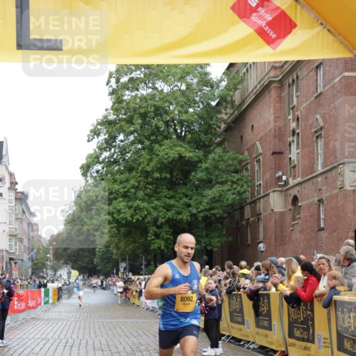 13.09.2026 - Kiel Lauf Yannick Fuchs http://msf.ph/oto/10410274 13.09.2026 09:33:28 Ziel 6682, 7305, 8092, 60, 2162, 11516, 1246, 6681, 10069, 10404, 12831, 3728 meine-sportfotos.de