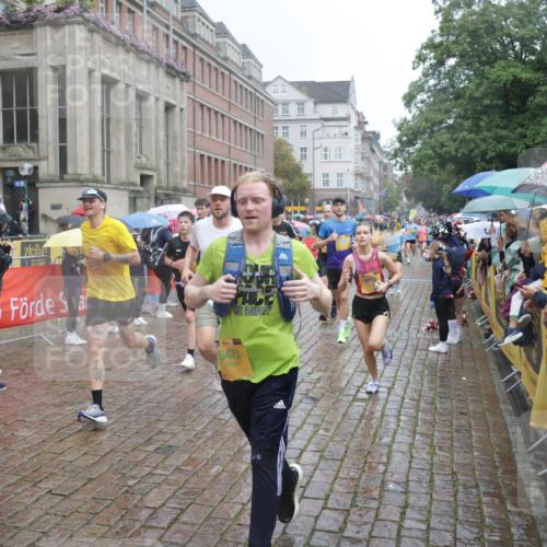 13.09.2026 - Kiel Lauf Yannick Fuchs http://msf.ph/oto/10410285 13.09.2026 10:41:05 Ziel 973, 1342, 1781, 2561, 2818, 2825, 2892, 2898, 3464, 3952, 4286, 4624, 4662, 4691, 4797, 5319, 5388, 5509, 6340, 6565, 7405, 7615, 8246, 8955, 9349, 9527, 9539, 10680, 10794, 11526, 11632, 11833, 11885, 12131, 12474, 12494, 12625, 35, 337, 393, 837, 1037, 1125, 1342, 1427, 1603, 1793, 1971, 1985, 2052, 2096, 2499, 2561, 2818, 2942, 3257, 3339, 3415, 3524, 3535, 3841, 4131, 4431, 4712, 5018, 5043, 5086, 5473, 5846, 6301, 6397, 6504, 6632, 6635, 6709, 6793, 7499, 7537, 7655 meine-sportfotos.de