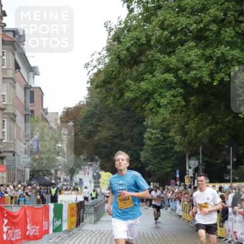13.09.2026 - Kiel Lauf Yannick Fuchs http://msf.ph/oto/10410300 13.09.2026 09:33:35 Ziel 8092, 10404, 12831, 60, 2162, 6682, 7305, 8092, 1246, 6681, 7588, 10069, 2162, 11516 meine-sportfotos.de
