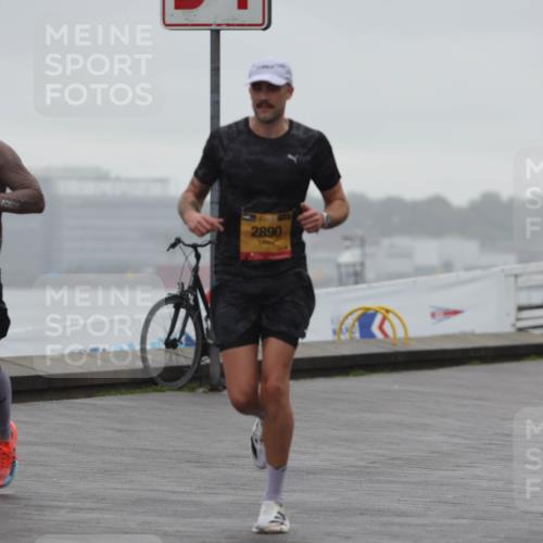 13.09.2026 - Kiel Lauf Andreas Tolksdorf http://msf.ph/oto/10410328 13.09.2026 11:43:16 Kiellinie 99, 2890 meine-sportfotos.de