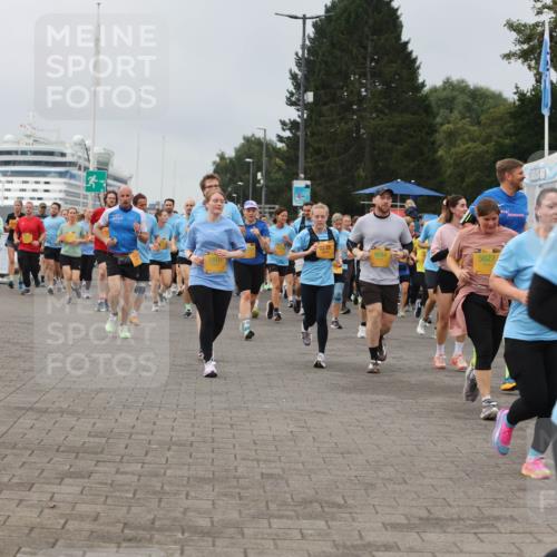 13.09.2026 - Kiel Lauf Andreas Tolksdorf http://msf.ph/oto/10410369 13.09.2026 10:01:30 Kiellinie 8238, 9684, 5627, 1061 meine-sportfotos.de