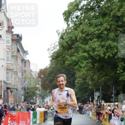 13.09.2026 - Kiel Lauf Yannick Fuchs http://msf.ph/oto/10410372 13.09.2026 09:33:50 Ziel 1246, 6681, 7588, 10069, 6682, 7305, 8092, 10404, 12831, 5040, 10864, 11791, 60 meine-sportfotos.de