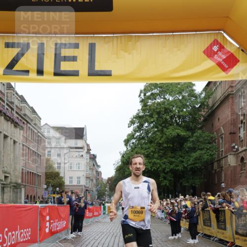 13.09.2026 - Kiel Lauf Yannick Fuchs http://msf.ph/oto/10410396 13.09.2026 09:33:51 Ziel 1246, 6681, 7588, 10069, 10864, 6682, 7305, 8092, 10404, 12831, 5040, 11791, 60, 6682 meine-sportfotos.de
