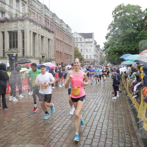 13.09.2026 - Kiel Lauf Yannick Fuchs http://msf.ph/oto/10410439 13.09.2026 10:41:14 Ziel 973, 1704, 1781, 1785, 2825, 3363, 3952, 4286, 4436, 4527, 4662, 4691, 4797, 5753, 5916, 6461, 6565, 6654, 8155, 9349, 9398, 9539, 9947, 10066, 10680, 10883, 11228, 11526, 12035, 12494, 35, 337, 393, 1342, 1427, 1603, 1971, 2052, 2096, 2499, 2561, 2818, 2892, 2898, 3257, 3415, 3464, 3524, 3535, 3841, 4131, 4431, 4624, 4662, 4712, 5043, 5319, 5388, 5509, 6301, 6340, 6397, 6504, 6709, 6793, 7405, 7499, 7615, 7655, 8246, 8955, 827, 849, 1985, 3339, 5086, 6632 meine-sportfotos.de