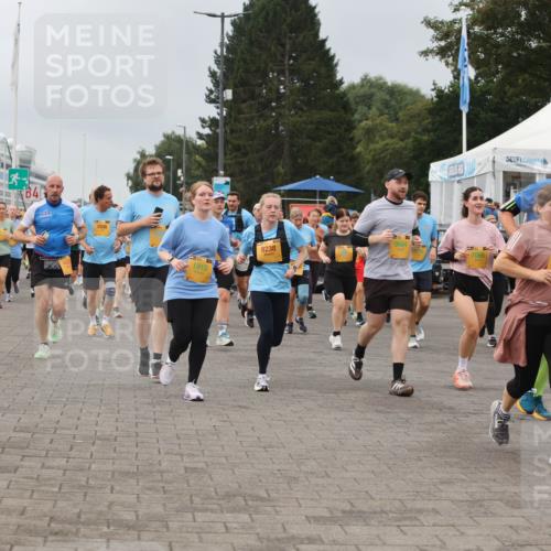 13.09.2026 - Kiel Lauf Andreas Tolksdorf http://msf.ph/oto/10410440 13.09.2026 10:01:32 Kiellinie 34, 3508, 1910, 10813, 9684, 3, 8238, 7066, 5627 meine-sportfotos.de