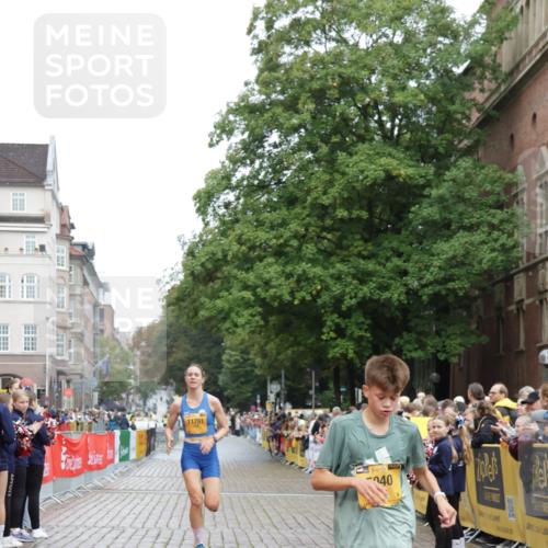 13.09.2026 - Kiel Lauf Yannick Fuchs http://msf.ph/oto/10410452 13.09.2026 09:34:06 Ziel 5040, 10864, 11791, 1246, 6681, 7588, 10069, 10404, 10864, 12831, 3679, 5332, 5815, 7743, 7305, 8092, 10404 meine-sportfotos.de