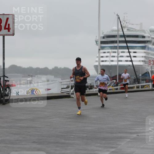 13.09.2026 - Kiel Lauf Andreas Tolksdorf http://msf.ph/oto/10410455 13.09.2026 11:43:23 Kiellinie 4, 1184, 3 meine-sportfotos.de