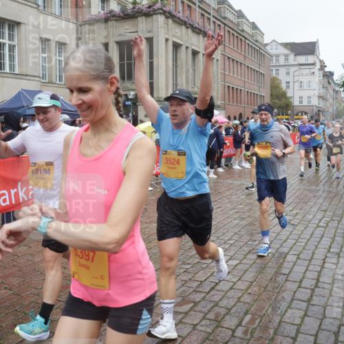 13.09.2026 - Kiel Lauf Yannick Fuchs http://msf.ph/oto/10410461 13.09.2026 10:41:15 Ziel 973, 1704, 1781, 1785, 2825, 3363, 3952, 4286, 4436, 4527, 4691, 4797, 5753, 5839, 5916, 6461, 6565, 6654, 8155, 9349, 9398, 9947, 10066, 10680, 10883, 11228, 12035, 12494, 35, 337, 393, 1342, 1427, 1603, 1971, 2052, 2096, 2499, 2561, 2818, 2892, 2898, 3257, 3415, 3464, 3524, 3535, 3841, 4131, 4431, 4624, 4662, 4712, 4797, 5043, 5319, 5388, 5509, 6301, 6340, 6397, 6504, 6565, 6793, 7405, 7499, 7615, 7655, 8246, 8955, 827, 849, 1985, 3339, 5086, 6632 meine-sportfotos.de