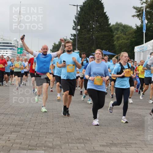 13.09.2026 - Kiel Lauf Andreas Tolksdorf http://msf.ph/oto/10410482 13.09.2026 10:01:33 Kiellinie 4, 39, 1910, 9684, 8238, 7066 meine-sportfotos.de