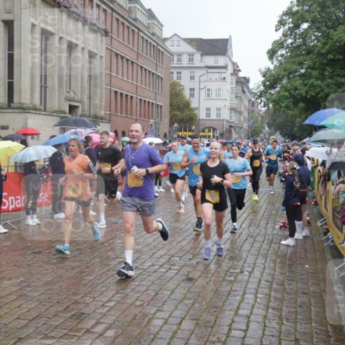 13.09.2026 - Kiel Lauf Yannick Fuchs http://msf.ph/oto/10410484 13.09.2026 10:41:16 Ziel 973, 1704, 1781, 1785, 2388, 2825, 3363, 3952, 4286, 4436, 4527, 4691, 4732, 5753, 5839, 5916, 6461, 6654, 8155, 9349, 9398, 9947, 10066, 10739, 10883, 11228, 12035, 12494, 35, 337, 393, 1342, 1427, 1603, 1971, 2052, 2096, 2499, 2561, 2818, 2892, 2898, 3257, 3415, 3464, 3535, 3841, 4131, 4431, 4624, 4662, 4712, 4797, 5043, 5319, 5388, 5509, 6301, 6340, 6504, 6565, 6793, 7405, 7499, 7615, 7655, 8246, 8955, 827, 849, 1985, 3339, 5086, 6632 meine-sportfotos.de