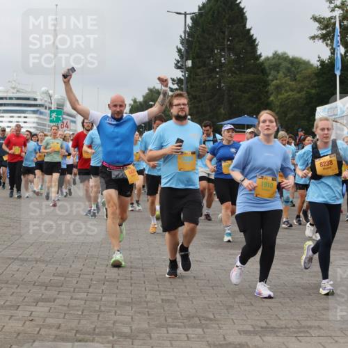 13.09.2026 - Kiel Lauf Andreas Tolksdorf http://msf.ph/oto/10410509 13.09.2026 10:01:33 Kiellinie 34, 4431, 1910, 8238, 9684 meine-sportfotos.de