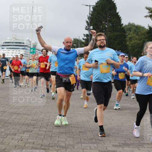 13.09.2026 - Kiel Lauf Andreas Tolksdorf http://msf.ph/oto/10410547 13.09.2026 10:01:34 Kiellinie 11910, 110, 4431, 3399, 11370, 139, 1910, 823 meine-sportfotos.de