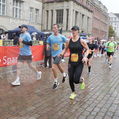 13.09.2026 - Kiel Lauf Yannick Fuchs http://msf.ph/oto/10410555 13.09.2026 10:41:19 Ziel 973, 1494, 1704, 1785, 1933, 2388, 2647, 3363, 3960, 4062, 4286, 4436, 4527, 4691, 4732, 5753, 5839, 5916, 6461, 6654, 8155, 9398, 9947, 10066, 10307, 10739, 10867, 10883, 11228, 11333, 12034, 12035, 12494, 35, 337, 393, 973, 1342, 1427, 1781, 1971, 2052, 2499, 2561, 2818, 2825, 2892, 2898, 3257, 3415, 3464, 3535, 3841, 3952, 4131, 4431, 4624, 4662, 4691, 4712, 4797, 5043, 5319, 5388, 5509, 6301, 6340, 6504, 6565, 6793, 7405, 7499, 7615, 7655, 8246, 8955, 9349, 827, 849 meine-sportfotos.de