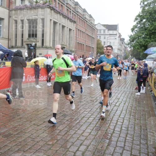 13.09.2026 - Kiel Lauf Yannick Fuchs http://msf.ph/oto/10410570 13.09.2026 10:41:20 Ziel 67, 1494, 1704, 1785, 1933, 2388, 2647, 3363, 3960, 4062, 4286, 4436, 4527, 4732, 5726, 5753, 5839, 5916, 6461, 6654, 8155, 9398, 9947, 10066, 10307, 10739, 10867, 10883, 11228, 11333, 12034, 12035, 35, 393, 973, 1342, 1427, 1781, 1971, 2052, 2499, 2561, 2818, 2825, 2892, 2898, 3257, 3415, 3464, 3535, 3841, 3952, 4131, 4286, 4431, 4624, 4662, 4691, 4712, 4797, 5043, 5319, 5388, 5509, 6301, 6340, 6504, 6565, 6793, 7405, 7499, 7615, 7655, 8246, 8955, 9349, 827, 849 meine-sportfotos.de