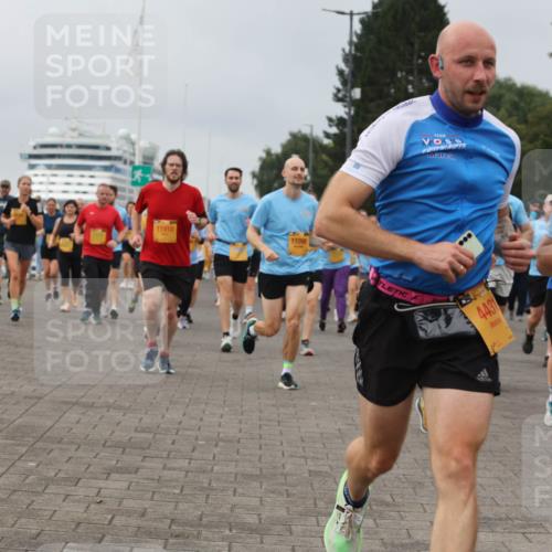13.09.2026 - Kiel Lauf Andreas Tolksdorf http://msf.ph/oto/10410593 13.09.2026 10:01:35 Kiellinie 11910, 11098, 4431, 48, 3399 meine-sportfotos.de