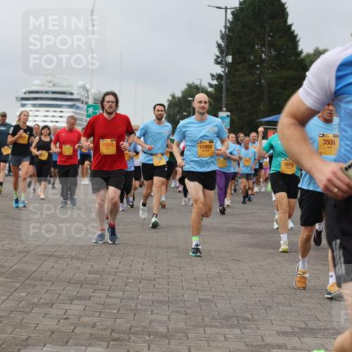 13.09.2026 - Kiel Lauf Andreas Tolksdorf http://msf.ph/oto/10410609 13.09.2026 10:01:35 Kiellinie 11910, 11098, 3979, 3508 meine-sportfotos.de
