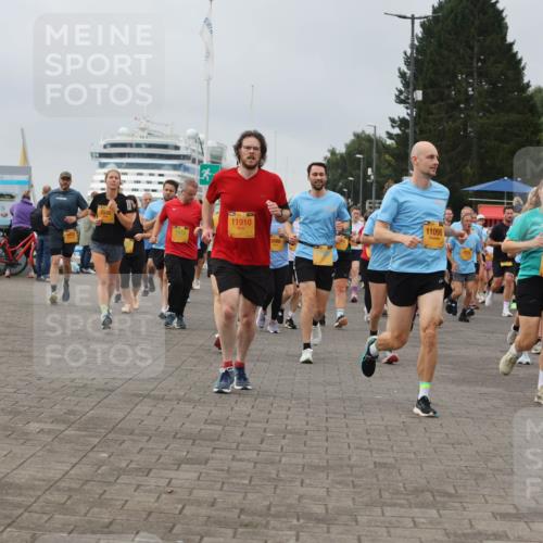 13.09.2026 - Kiel Lauf Andreas Tolksdorf http://msf.ph/oto/10410629 13.09.2026 10:01:36 Kiellinie 3508, 25, 11098, 11910, 3979 meine-sportfotos.de