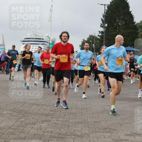 13.09.2026 - Kiel Lauf Andreas Tolksdorf http://msf.ph/oto/10410640 13.09.2026 10:01:36 Kiellinie 25, 11910, 11098, 3979 meine-sportfotos.de