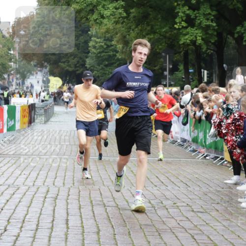 13.09.2026 - Kiel Lauf Yannick Fuchs http://msf.ph/oto/10410664 13.09.2026 09:35:01 Ziel 3168, 3766, 4361, 7414, 10461, 11719, 3679, 5815, 10461, 12278, 2761, 4638, 9380, 11904, 12484, 12832, 3679, 5332, 5815, 7743 meine-sportfotos.de