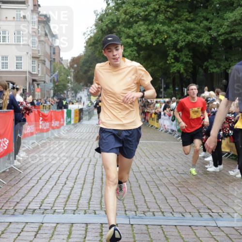 13.09.2026 - Kiel Lauf Yannick Fuchs http://msf.ph/oto/10410678 13.09.2026 09:35:04 Ziel 3766, 4361, 7414, 9380, 11719, 3168, 10461, 12278, 2761, 4638, 11904, 12484, 12832, 3679, 5815, 7743 meine-sportfotos.de