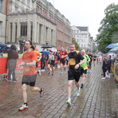 13.09.2026 - Kiel Lauf Yannick Fuchs http://msf.ph/oto/10410682 13.09.2026 10:41:27 Ziel 67, 827, 849, 1183, 1241, 1494, 1704, 1933, 2388, 2531, 2647, 3960, 4062, 4436, 4732, 4976, 5058, 5335, 5726, 5753, 5839, 6993, 9455, 9947, 10066, 10307, 10739, 10867, 10883, 11333, 11586, 11813, 12034, 12039, 35, 973, 1342, 1427, 1704, 1781, 1785, 1971, 2561, 2818, 2825, 2892, 2898, 3257, 3363, 3464, 3535, 3952, 4131, 4286, 4527, 4624, 4662, 4691, 4712, 4797, 5043, 5319, 5388, 5509, 5916, 6340, 6461, 6565, 6654, 7405, 7615, 7655, 8155, 8246, 8955, 9349, 9398, 10066 meine-sportfotos.de