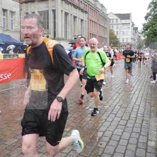 13.09.2026 - Kiel Lauf Yannick Fuchs http://msf.ph/oto/10410704 13.09.2026 10:41:27 Ziel 67, 827, 849, 1183, 1241, 1494, 1704, 1933, 2388, 2531, 2647, 3960, 4062, 4436, 4732, 4976, 5058, 5335, 5726, 5753, 5839, 6993, 9455, 9947, 10066, 10307, 10739, 10867, 10883, 11333, 11586, 11813, 12034, 12039, 35, 973, 1342, 1427, 1704, 1781, 1785, 1971, 2561, 2818, 2825, 2892, 2898, 3257, 3363, 3464, 3535, 3952, 4131, 4286, 4527, 4624, 4662, 4691, 4712, 4797, 5043, 5319, 5388, 5509, 5916, 6340, 6461, 6565, 6654, 7405, 7615, 7655, 8155, 8246, 8955, 9349, 9398, 10066 meine-sportfotos.de