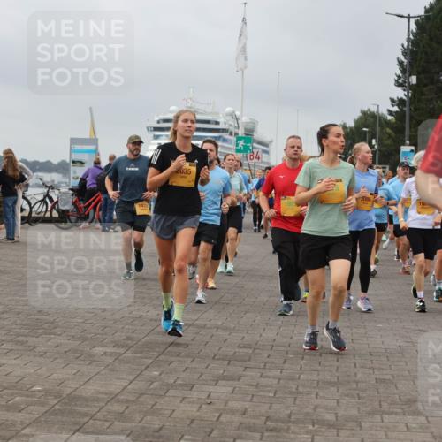 13.09.2026 - Kiel Lauf Andreas Tolksdorf http://msf.ph/oto/10410718 13.09.2026 10:01:38 Kiellinie 9433, 2035, 1975, 3086, 11910 meine-sportfotos.de