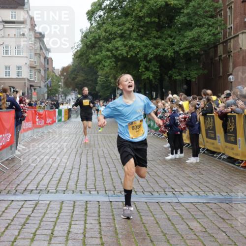 13.09.2026 - Kiel Lauf Yannick Fuchs http://msf.ph/oto/10410725 13.09.2026 09:35:09 Ziel 2761, 3766, 4361, 7414, 9380, 11719, 11904, 12484, 3168, 10461, 12278, 4589, 4638, 12832 meine-sportfotos.de