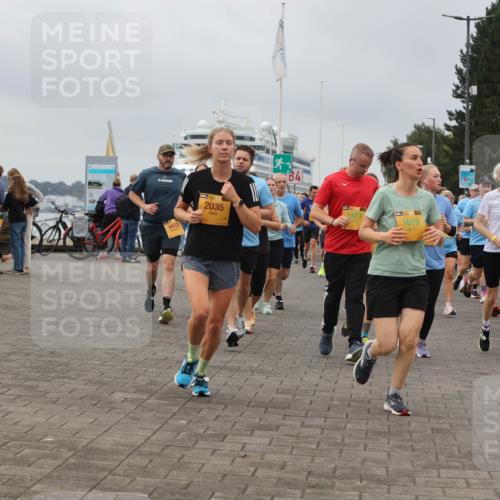 13.09.2026 - Kiel Lauf Andreas Tolksdorf http://msf.ph/oto/10410734 13.09.2026 10:01:38 Kiellinie 9433, 39, 2035, 1973, 1619, 10871 meine-sportfotos.de