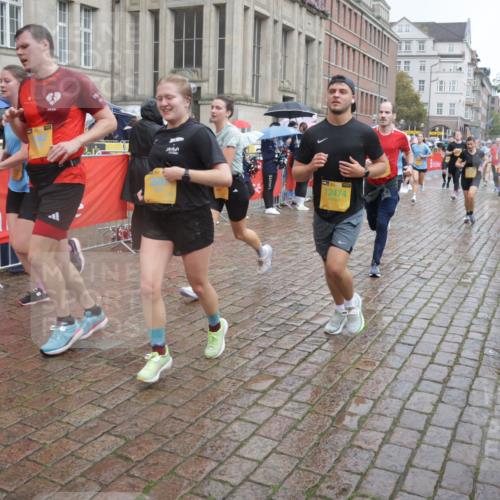 13.09.2026 - Kiel Lauf Yannick Fuchs http://msf.ph/oto/10410746 13.09.2026 10:41:29 Ziel 67, 827, 849, 1183, 1241, 1494, 1933, 2388, 2531, 2647, 3960, 4062, 4436, 4732, 4976, 5058, 5335, 5726, 5753, 5839, 6993, 9455, 9567, 10307, 10579, 10739, 10867, 11333, 11586, 11813, 12034, 12039, 35, 973, 1342, 1704, 1781, 1785, 2561, 2818, 2825, 2892, 2898, 3363, 3464, 3535, 3952, 4286, 4436, 4527, 4624, 4662, 4691, 4797, 5043, 5319, 5388, 5509, 5753, 5916, 6340, 6461, 6565, 6654, 7405, 7615, 8155, 8246, 8955, 9349, 9398, 9947, 10066 meine-sportfotos.de
