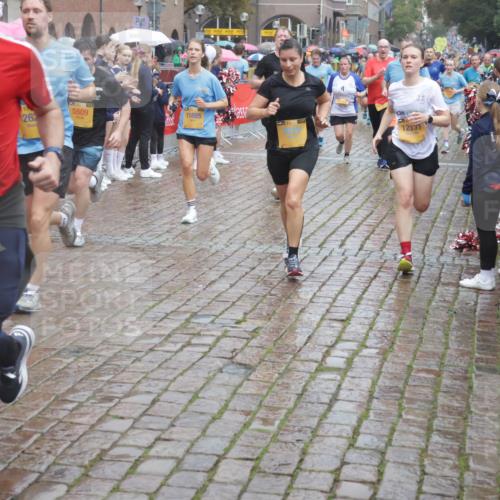 13.09.2026 - Kiel Lauf Yannick Fuchs http://msf.ph/oto/10410754 13.09.2026 10:41:30 Ziel 67, 827, 849, 1183, 1241, 1494, 1933, 2388, 2531, 2647, 3960, 4062, 4732, 4976, 5058, 5335, 5726, 5839, 6993, 9455, 9567, 10307, 10579, 10739, 10867, 11333, 11586, 11813, 12034, 12039, 973, 1342, 1704, 1781, 1785, 2561, 2818, 2825, 2892, 2898, 3363, 3464, 3952, 4286, 4436, 4527, 4624, 4662, 4691, 4797, 5319, 5388, 5509, 5753, 5839, 5916, 6340, 6461, 6565, 6654, 7405, 7615, 8155, 8246, 8955, 9349, 9398, 9947, 10066 meine-sportfotos.de