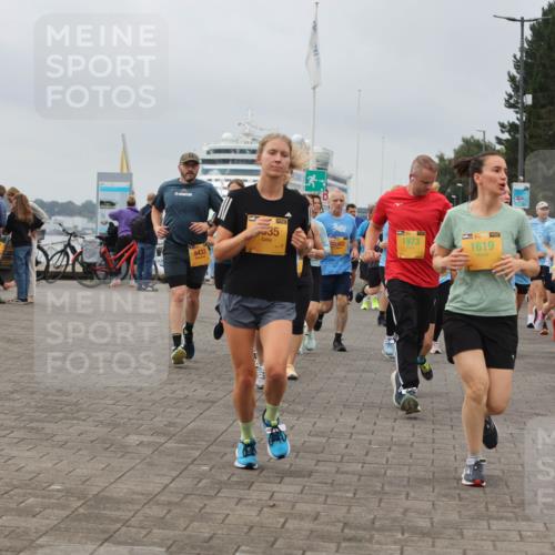 13.09.2026 - Kiel Lauf Andreas Tolksdorf http://msf.ph/oto/10410757 13.09.2026 10:01:39 Kiellinie 35, 1973, 9433, 1, 39, 1619, 10871, 658 meine-sportfotos.de