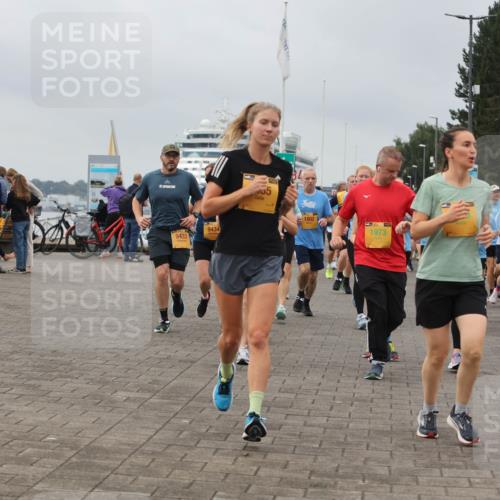 13.09.2026 - Kiel Lauf Andreas Tolksdorf http://msf.ph/oto/10410765 13.09.2026 10:01:39 Kiellinie 1802, 1973, 9434, 9433, 10871 meine-sportfotos.de