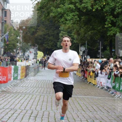 13.09.2026 - Kiel Lauf Yannick Fuchs http://msf.ph/oto/10410789 13.09.2026 09:35:18 Ziel 2761, 4638, 11904, 12484, 12832, 3168, 3766, 4361, 7414, 9380, 10461, 11719, 4589, 12278 meine-sportfotos.de