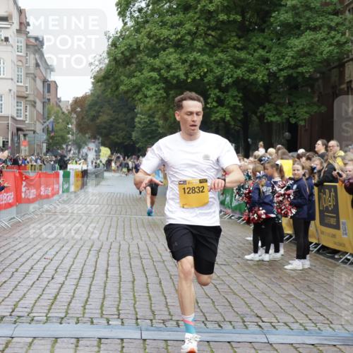 13.09.2026 - Kiel Lauf Yannick Fuchs http://msf.ph/oto/10410805 13.09.2026 09:35:19 Ziel 2761, 4638, 11904, 12484, 12832, 3168, 3766, 4361, 7414, 9380, 10461, 11719, 4589, 12278 meine-sportfotos.de