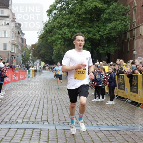 13.09.2026 - Kiel Lauf Yannick Fuchs http://msf.ph/oto/10410808 13.09.2026 09:35:19 Ziel 2761, 4638, 11904, 12484, 12832, 3168, 3766, 4361, 7414, 9380, 10461, 11719, 4589, 12278 meine-sportfotos.de