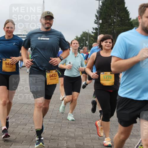 13.09.2026 - Kiel Lauf Andreas Tolksdorf http://msf.ph/oto/10410820 13.09.2026 10:01:42 Kiellinie 3, 9434, 39, 9433, 38, 1778, 4957, 465 meine-sportfotos.de