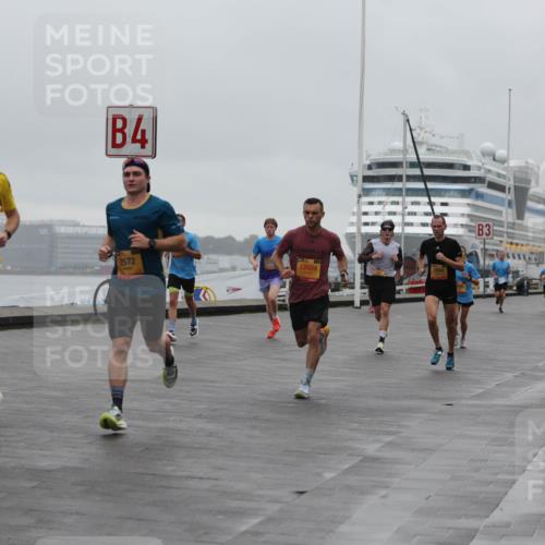 13.09.2026 - Kiel Lauf Andreas Tolksdorf http://msf.ph/oto/10410825 13.09.2026 11:43:43 Kiellinie 731, 3600, 4, 2572, 12604, 3 meine-sportfotos.de