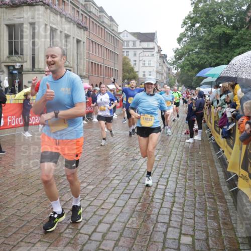 13.09.2026 - Kiel Lauf Yannick Fuchs http://msf.ph/oto/10410839 13.09.2026 10:41:34 Ziel 67, 214, 604, 827, 849, 1183, 1241, 1772, 1933, 2531, 2532, 3329, 3330, 3960, 4062, 4959, 4976, 5058, 5108, 5335, 5726, 6993, 9369, 9455, 9567, 10575, 10579, 11461, 11484, 11586, 11610, 11813, 12039, 12419, 973, 1494, 1704, 1781, 1785, 1933, 2388, 2647, 2825, 2892, 2898, 3363, 3464, 3952, 3960, 4062, 4286, 4436, 4527, 4624, 4662, 4691, 4732, 4797, 5753, 5839, 5916, 6340, 6461, 6565, 6654, 7405, 7615, 8155, 8246, 9349, 9398, 9947, 10066, 10307 meine-sportfotos.de