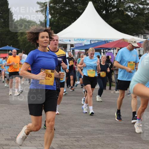 13.09.2026 - Kiel Lauf Andreas Tolksdorf http://msf.ph/oto/10410842 13.09.2026 10:01:44 Kiellinie 1541, 8622, 2245, 38, 745, 12499, 8073, 5680 meine-sportfotos.de