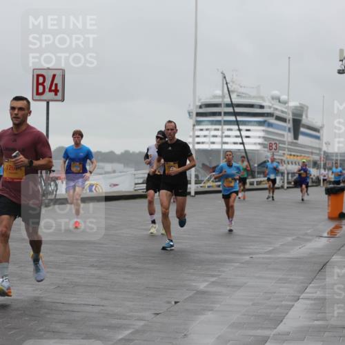 13.09.2026 - Kiel Lauf Andreas Tolksdorf http://msf.ph/oto/10410873 13.09.2026 11:43:44 Kiellinie 126, 4, 3 meine-sportfotos.de