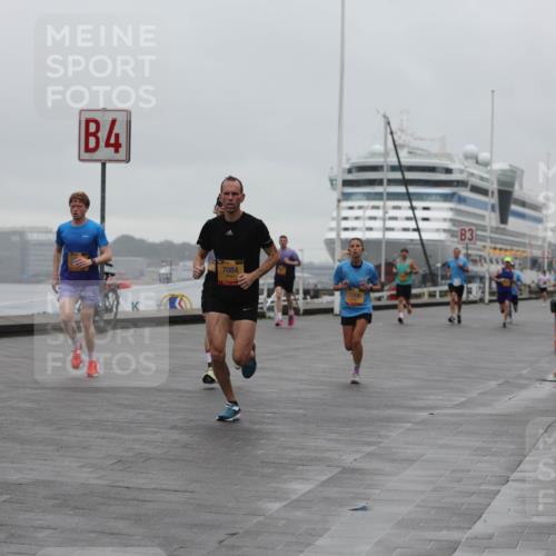 13.09.2026 - Kiel Lauf Andreas Tolksdorf http://msf.ph/oto/10410884 13.09.2026 11:43:45 Kiellinie 9464, 4, 7084, 1266, 3 meine-sportfotos.de