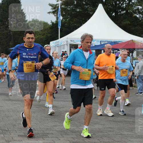 13.09.2026 - Kiel Lauf Andreas Tolksdorf http://msf.ph/oto/10410909 13.09.2026 10:01:47 Kiellinie 38, 3113, 2490, 38, 1541, 1068, 3933, 8622, 39, 2245, 345 meine-sportfotos.de