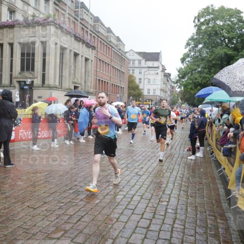 13.09.2026 - Kiel Lauf Yannick Fuchs http://msf.ph/oto/10410946 13.09.2026 10:41:40 Ziel 214, 604, 811, 1183, 1241, 1445, 1772, 2387, 2532, 3249, 3329, 3330, 3351, 4895, 4959, 5058, 5108, 5158, 6165, 6960, 7363, 7403, 9364, 9369, 9395, 9567, 10273, 10575, 10579, 10960, 11336, 11461, 11484, 11586, 11610, 11858, 12419, 67, 827, 849, 973, 1494, 1704, 1781, 1785, 1933, 2388, 2531, 2647, 2825, 3363, 3952, 3960, 4062, 4286, 4436, 4527, 4691, 4732, 4797, 4976, 5335, 5726, 5753, 5839, 5916, 6461, 6565, 6654, 6993, 8155, 9349, 9398, 9947, 10066, 10307 meine-sportfotos.de