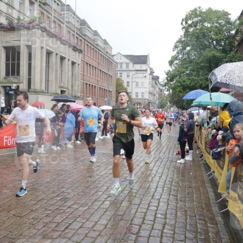 13.09.2026 - Kiel Lauf Yannick Fuchs http://msf.ph/oto/10410966 13.09.2026 10:41:42 Ziel 214, 604, 698, 811, 1445, 1507, 1772, 2387, 2532, 2927, 3249, 3329, 3330, 3351, 4895, 4959, 5108, 5158, 6165, 6960, 7363, 7403, 8151, 9364, 9369, 9395, 9567, 10273, 10575, 10579, 10960, 11336, 11461, 11484, 11530, 11610, 11858, 12419, 67, 827, 849, 973, 1183, 1241, 1494, 1704, 1781, 1785, 1933, 2388, 2531, 2647, 2825, 3363, 3952, 3960, 4062, 4286, 4436, 4527, 4691, 4732, 4976, 5058, 5335, 5726, 5753, 5839, 5916, 6461, 6654, 6993, 8155, 9349, 9398, 9947, 10066, 10307 meine-sportfotos.de