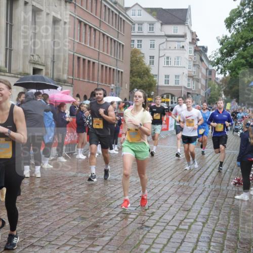 13.09.2026 - Kiel Lauf Yannick Fuchs http://msf.ph/oto/10410995 13.09.2026 10:41:48 Ziel 698, 811, 1206, 1330, 1445, 1507, 2013, 2387, 2547, 2927, 3249, 3351, 4559, 4895, 4959, 5108, 5158, 6165, 6564, 6960, 7363, 7403, 8151, 8937, 9364, 9395, 9526, 10273, 10589, 10790, 10960, 11336, 11461, 11484, 11530, 11659, 11858, 11916, 12419, 67, 214, 604, 827, 849, 1183, 1241, 1494, 1704, 1772, 1785, 1933, 2388, 2531, 2532, 2647, 3329, 3330, 3363, 3960, 4062, 4436, 4732, 4976, 5058, 5335, 5726, 5753, 5839, 6461, 6654, 6993, 8155, 9398, 9947, 10066, 10307, 150 meine-sportfotos.de