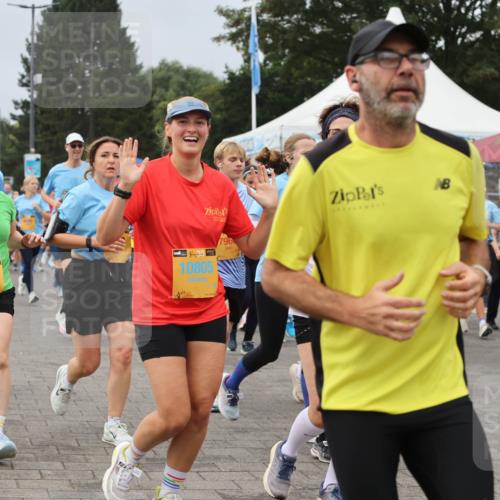 13.09.2026 - Kiel Lauf Andreas Tolksdorf http://msf.ph/oto/10411037 13.09.2026 10:01:52 Kiellinie 38, 6882, 38, 10805, 796 meine-sportfotos.de