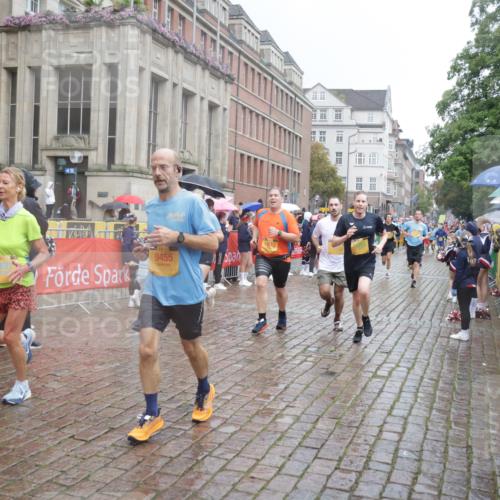 13.09.2026 - Kiel Lauf Yannick Fuchs http://msf.ph/oto/10411038 13.09.2026 10:42:01 Ziel 150, 580, 1206, 1416, 1755, 2013, 2375, 2535, 2547, 2667, 2819, 3188, 3212, 3372, 3985, 4399, 4559, 4604, 5265, 5322, 5669, 5749, 6175, 6236, 6656, 6917, 7051, 7923, 8547, 8549, 8937, 8981, 9147, 9391, 9595, 9912, 9920, 10452, 10589, 10725, 10790, 10877, 11021, 11659, 11916, 12639, 214, 604, 698, 811, 827, 849, 1183, 1206, 1241, 1330, 1445, 1507, 1772, 2387, 2531, 2532, 2547, 2927, 3249, 3329, 3330, 3351, 4895, 4959, 4976, 5058, 5108, 5158, 5335, 6165, 6564, 6960, 6993, 239 meine-sportfotos.de