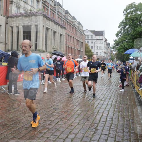 13.09.2026 - Kiel Lauf Yannick Fuchs http://msf.ph/oto/10411041 13.09.2026 10:42:01 Ziel 150, 580, 1206, 1416, 1755, 2013, 2375, 2535, 2547, 2667, 2819, 3188, 3212, 3372, 3985, 4399, 4559, 4604, 5265, 5322, 5669, 5749, 6175, 6236, 6656, 6917, 7051, 7923, 8547, 8549, 8937, 8981, 9147, 9391, 9595, 9912, 9920, 10452, 10589, 10725, 10790, 10877, 11021, 11659, 11916, 12639, 214, 604, 698, 811, 827, 849, 1183, 1206, 1241, 1330, 1445, 1507, 1772, 2387, 2531, 2532, 2547, 2927, 3249, 3329, 3330, 3351, 4895, 4959, 4976, 5058, 5108, 5158, 5335, 6165, 6564, 6960, 6993, 239 meine-sportfotos.de